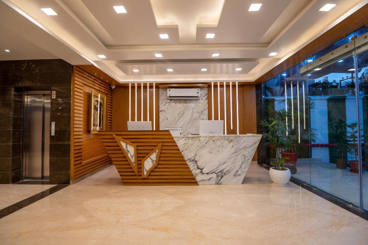 Hotel Vivaan Regency Haridwar Bagian luar foto